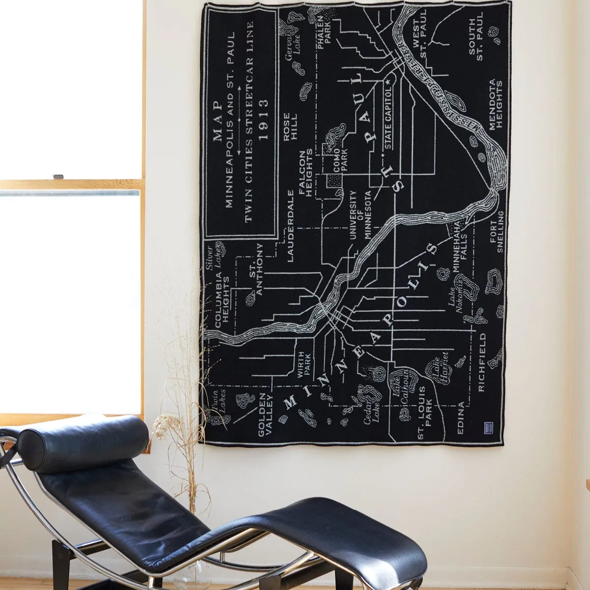 Minneapolis-Saint Paul Map Wool Throw