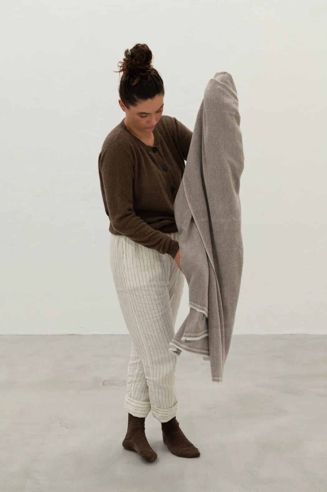 WOOL   CASHMERE COCOA BLANKET